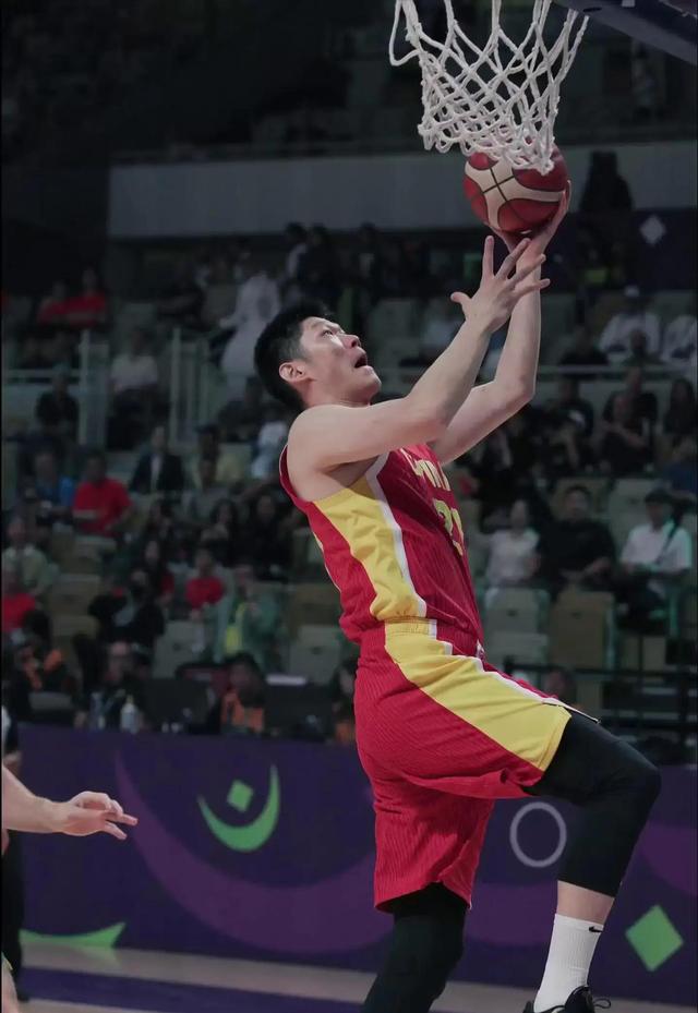 包含浙江广厦CBA击败上海久事胡金秋篮下得分的词条